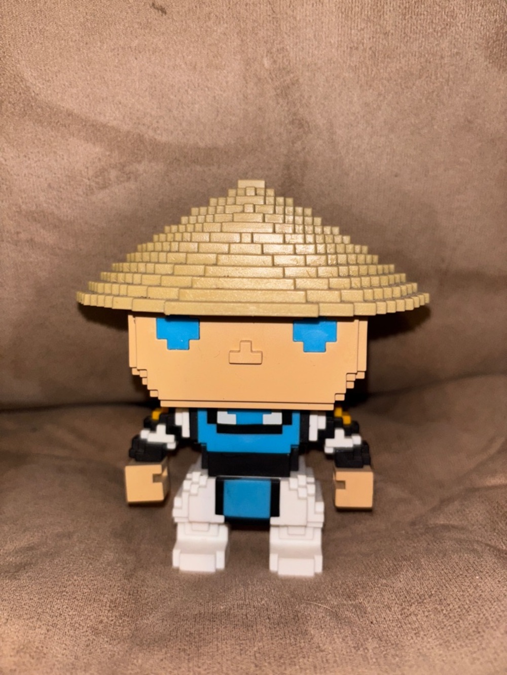 Raiden Funko Figure Mortal Kombat Pixel Style